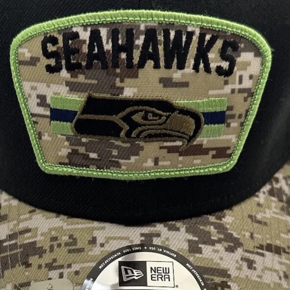 *NWT* New Era Seattle Seahawks NFL Salute To Service 39Thirty Stretch Hat - Picture 2 of 5